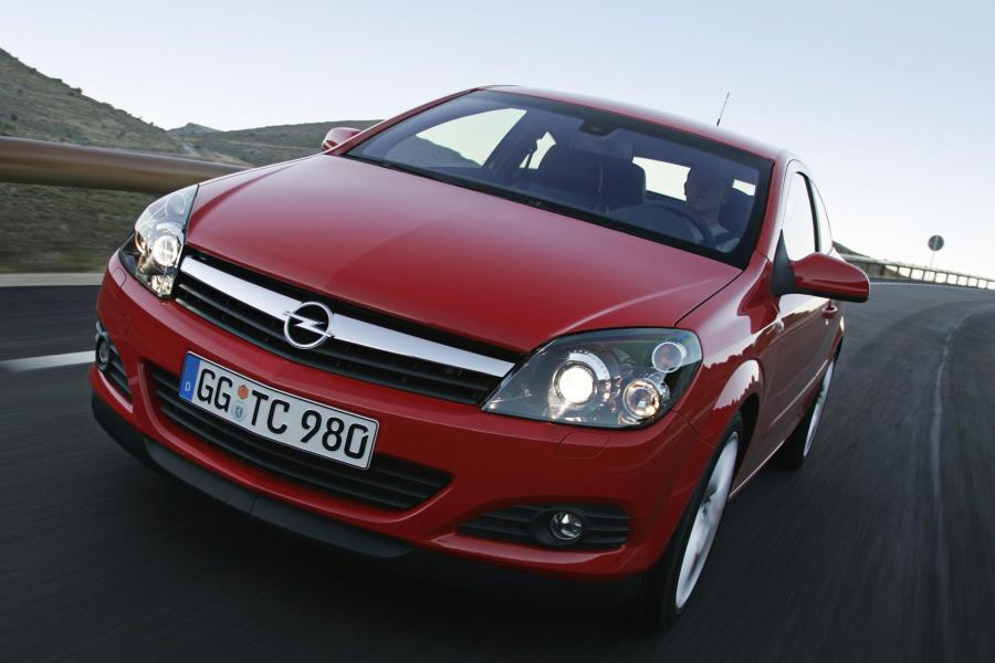  Opel Astra GTC 2005 года  (фото 64 из 212)